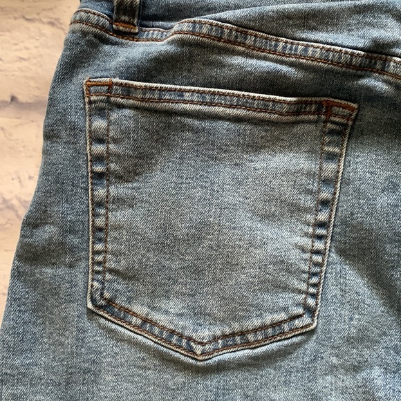 J Crew Mercantile Denim Mini Skirt Cut Off Hem Blue Jean Skirt Size 4 - Picture 7 of 12